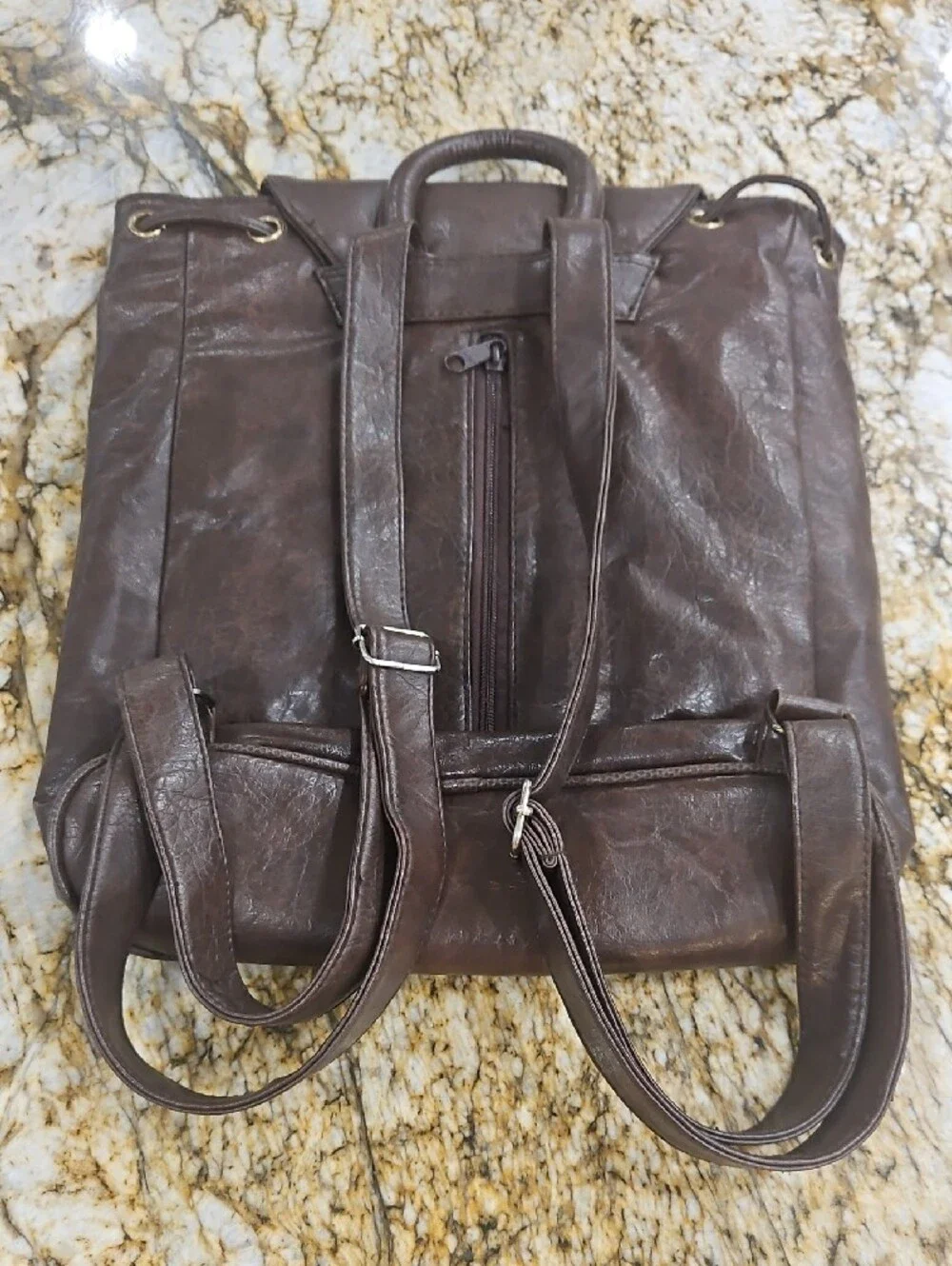 Outbrook VTG Classic Brown Leather Backpack - Men Bags